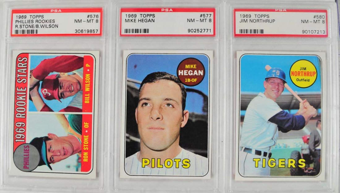 22 1969 Topps Baseball Cards PSA Graded 8 (1 of 10)
