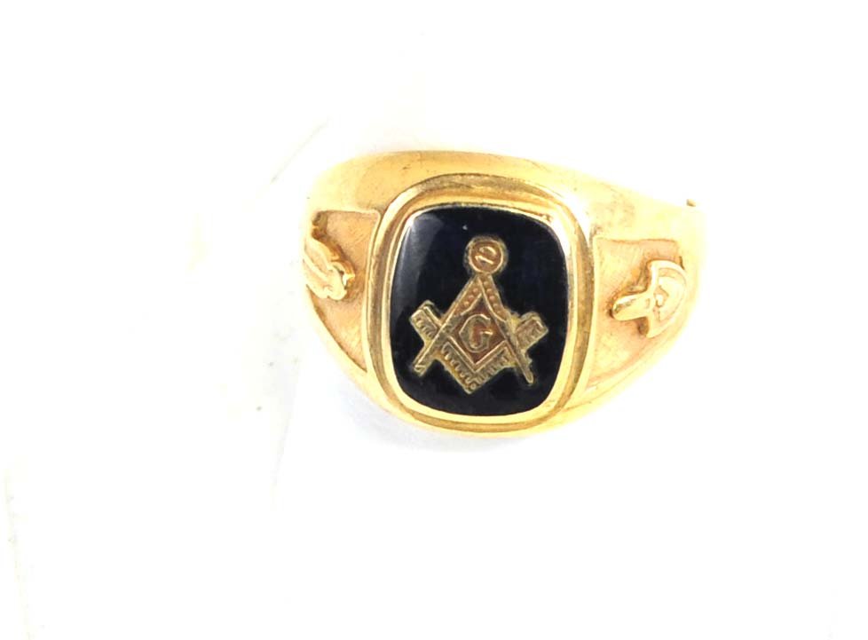 Antique 10Kt. Gold Masonic Ring Size 10: Ring does have a split shank, weighs 6 grams