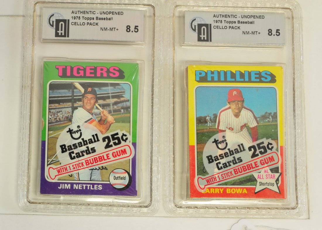 2 1975 Topps Cello Packs GAI Graded NM-MT+ 8.5 (1 of 2)