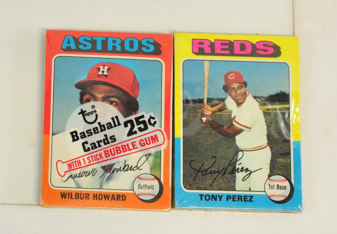 Two 1975 Topps Unopened Cello Packs (1 of 2)
