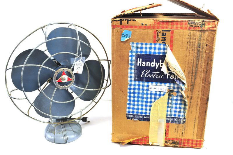Vintage Handy Breeze Fan in original Box: Handy Breeze Electric Fan