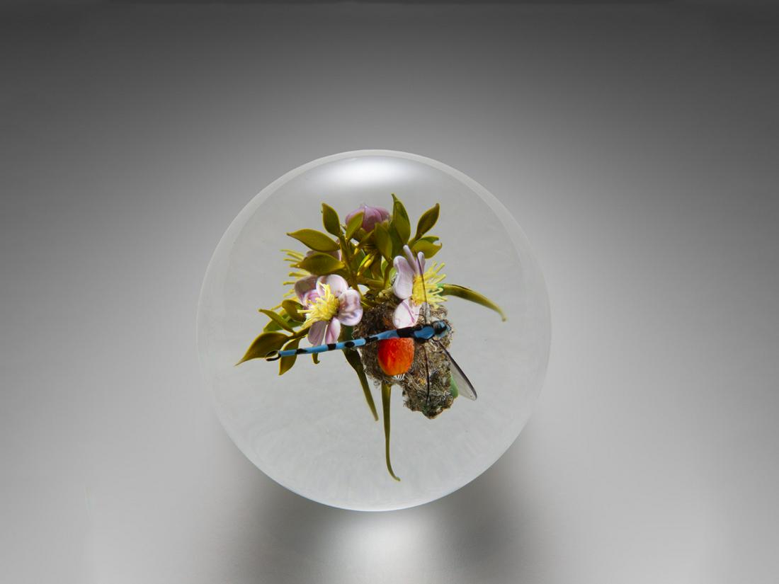 Paul Stankard Dragonfly Paperweight 1996 Art Glass: Paul Stankard, (USA), Dragonfly Paperweight, 1996, 2.5 x 3.5 x 3.5 inches. An exquisite example, displaying the nearly unfathomable skill of the greatest paper-weight maker in history. Flame-worked an