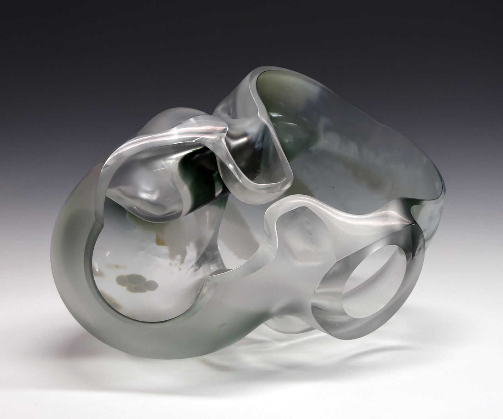 Marvin Lipofsky Zwiesel Series Historic Glass Art: Marvin Lipofsky (USA), Zwiesel Series 1980 #4. 9.25 x 13.75 x 9.5 inches. Blown and hot worked at Glasfachschule Zweisel, Zweisel, Germany 1980. Finished in the artist's Berkeley studio. From the Esta