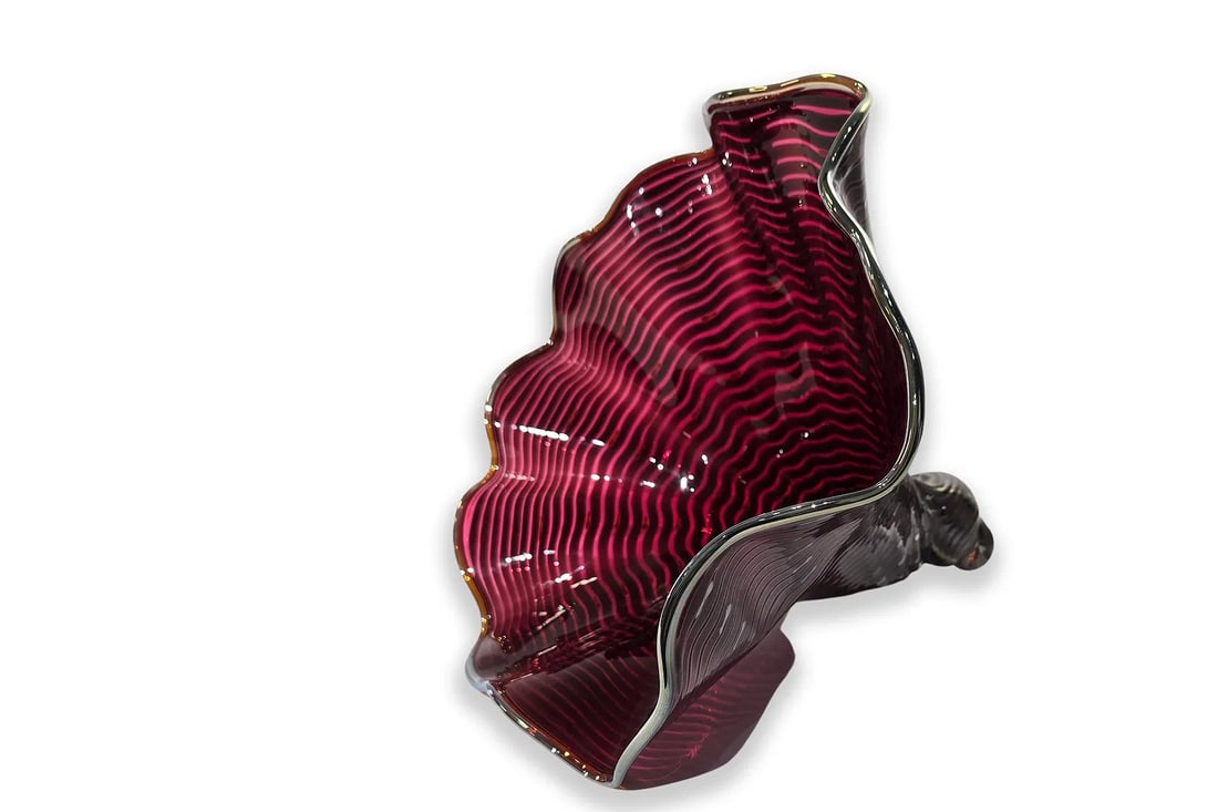 Gwenn Knight Glass Shell Art Glass Sculpture: Gwenn G. Knight (USA), Glass Shell, circa 2003. 12 x 15 inches. A blown and hot sculpted sculpture that was acquired from the Coda Gallery in NYC. From a private collection. Signed by the artist. Vide