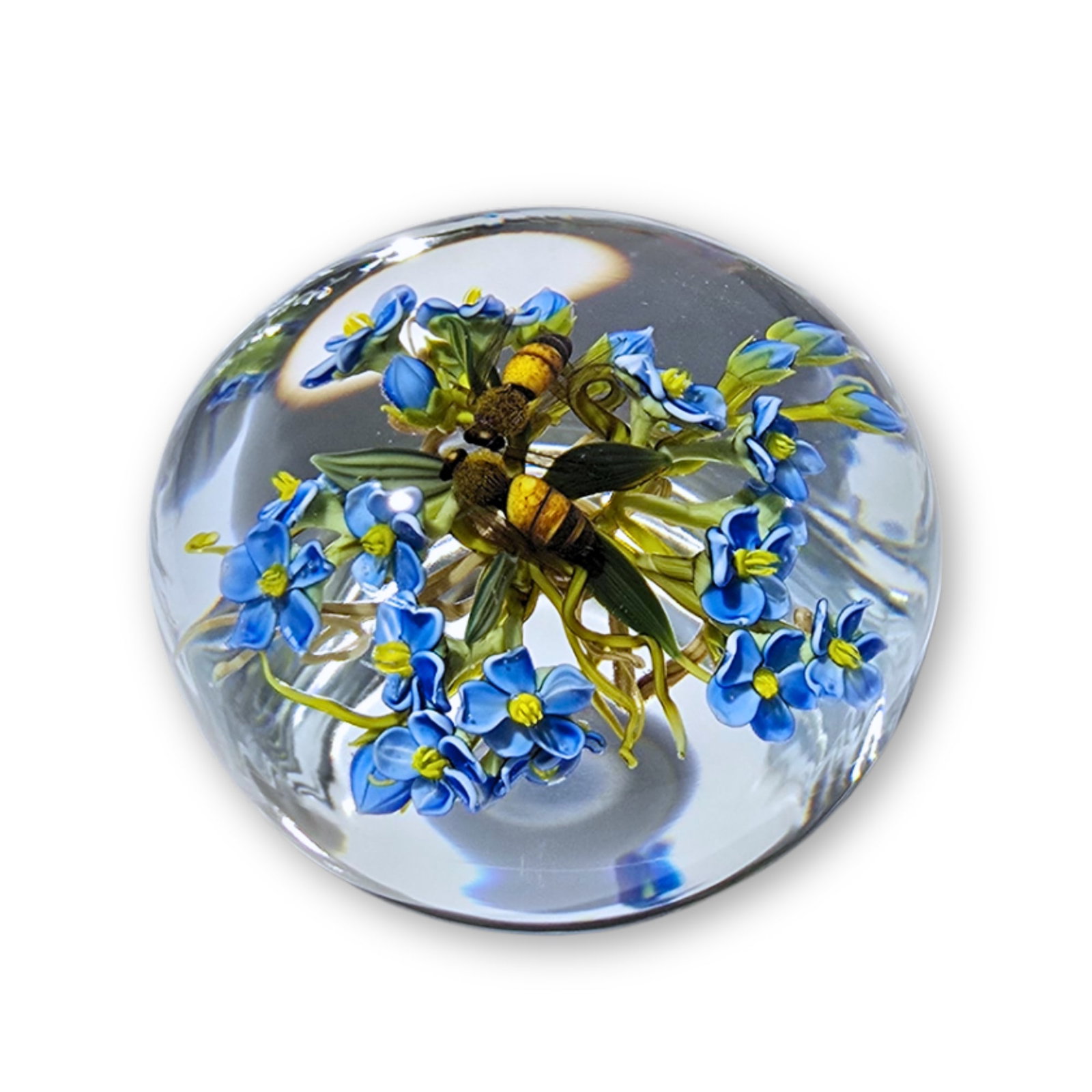 Paul Stankard Forget-Me-Not-Weight A2 '91 225a Art Glass: https://www.youtube.com/watch?v=qdfN22oZy1Y Paul Stankard Country of origin: American Title: Paul Stankard Forget-Me-Not-Weight A2 '91 225a Date: 1991 Dimensions: 2.25 x 3 x 3 inches Process and mater