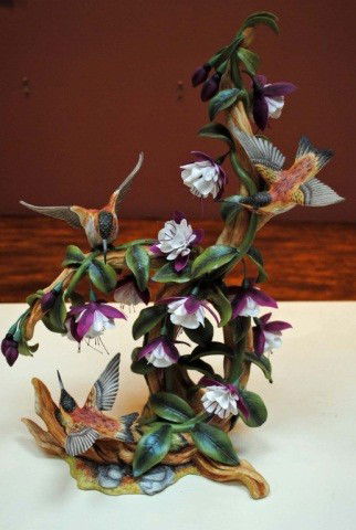 Boehm "Rufous Hummingbird with Fuchsia": 16 inches tall