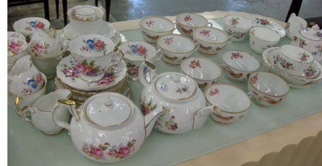 Assemblage of China: Minton, Ginori, Aynsley