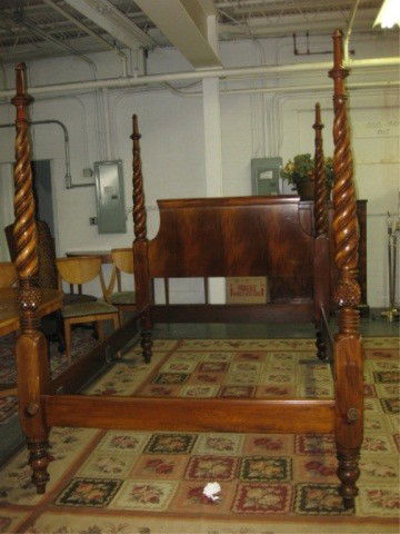 Queen Size Georgian Style Four Poster Bed: Mahogany w/ all over carved posts