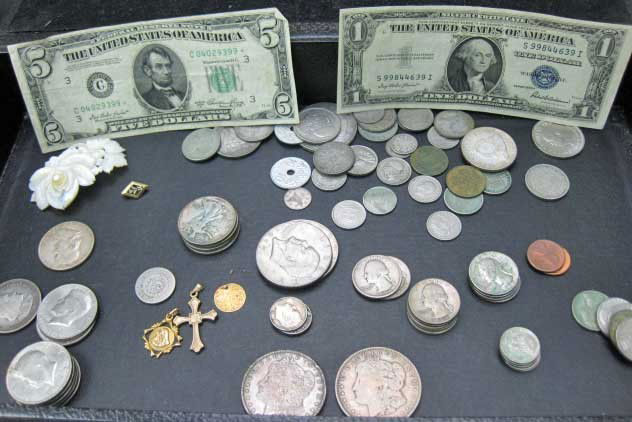 Assorted Coins, Currency and Gold: 2 dwts. of 14K and 18K gold, $5 bill with star serial number, $1 silver certificate, 1883 and 1921 Morgan dollars (no mint mark), Columbian Expedition half dollar, 2 Eisenhower dollars, 1 Franklin hal