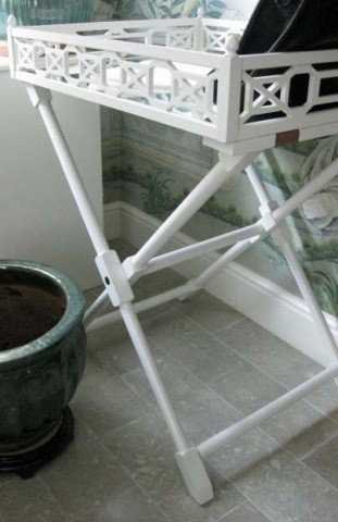 White Painted Tray Top Table: mirrored top