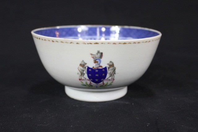 Chinese Export Coupe: As is. Diameter: 5.5"