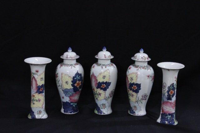 5 Piece Tobacco Leaf Porcelain Mantel Set: Height of tallest 11 inches. Asian mantle set. Three ginger jars and two vases all featuring same painted design motif of tobacco leaves and flowers.