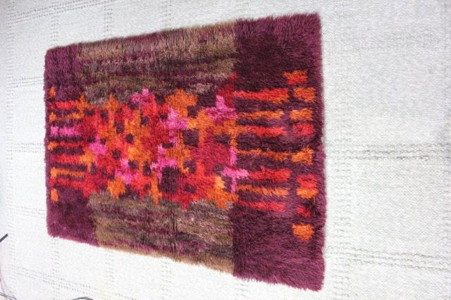 Mid-Century Modern Shag Rug: 4 x 6 feet