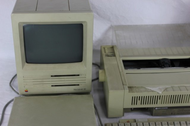 Early Macintosh Developer's Model Computers - 2