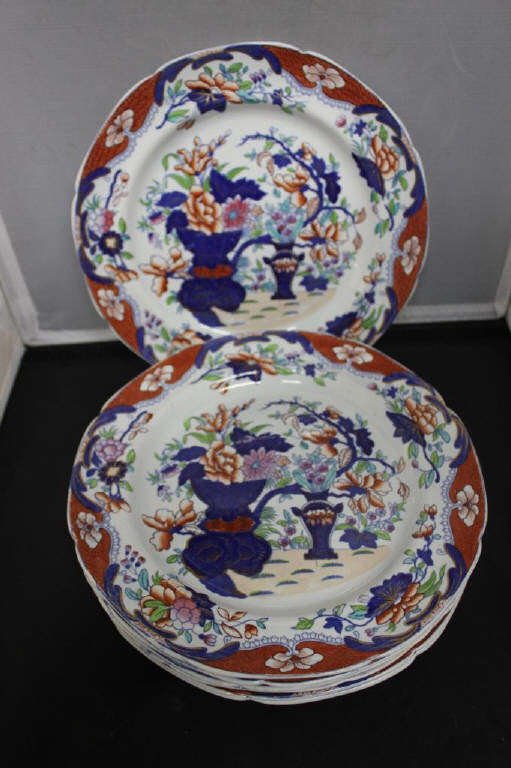 Antique Spode English Ironstone Dinner Plates: Hand painted Chinese export motif. Diameter 9.5 inches.