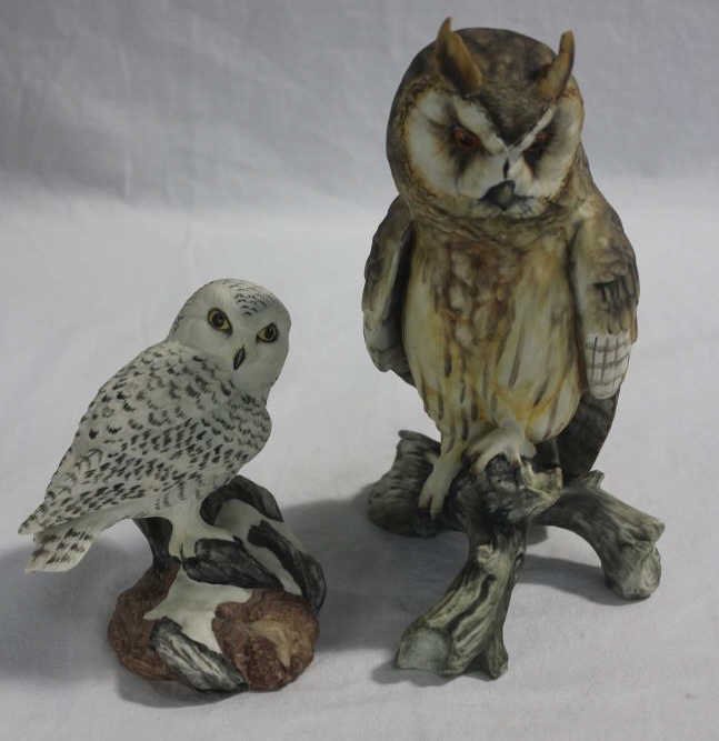 Kaiser & Boehm Bisque Porcelain Owls: Property of a Mamaroneck NY Estate. Height of larger 10 inches.