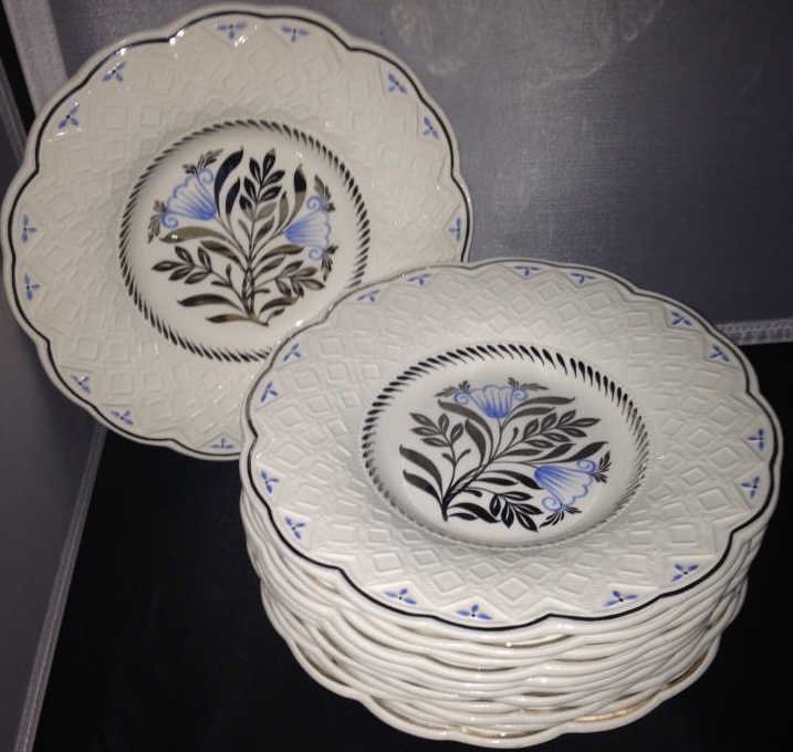 Set of 12 Mid Century Wedgwood Plates: Wedgwood of Etruria & Barlaston, Made in England. Diameter 9 inches. Property of the Gulbenkian estate, Pelham NY.