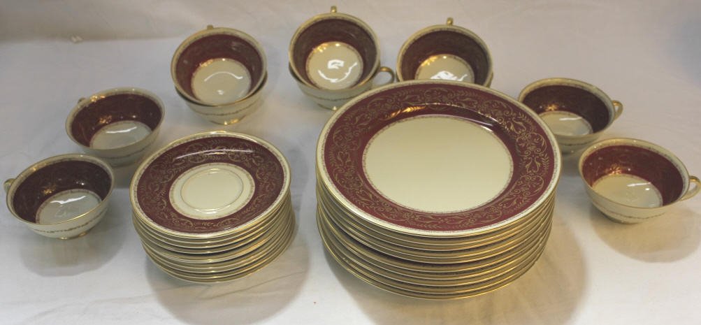Royal Bayreuth Bavarian Dessert Service: 30 Pieces 10 Cups Height 2 Inches Diameter 4 Inches 10 Saucers Diameter 6 Inches 10 Plates Diameter 6 Inches