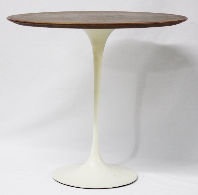 Knoll Oval Wood Top Tulip Side Table: With original Knoll label on underside. Height 20.5 Inches Width 22.5 Depth 15.5
