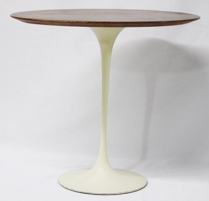 Knoll Oval Wood Top Tulip Side Table: With original Knoll label on underside. Height 20.5 Inches Width 22.5 Depth 15.5