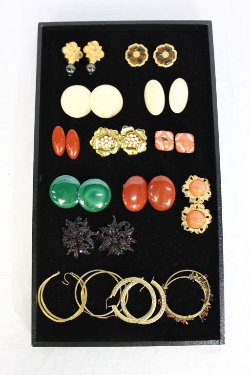 Assorted Group of Vintage Earrings: 13 Pairs various styles and sizes