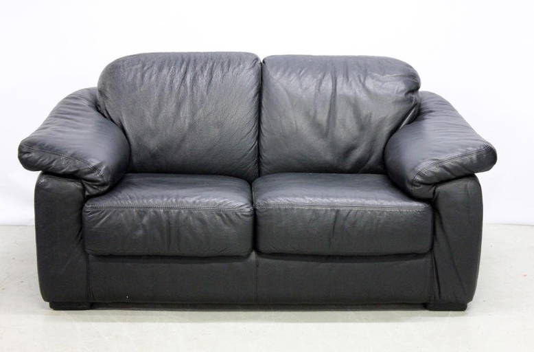 'Natuzzi' Contemporary Black Leather Loveseat Jun 28, 2015