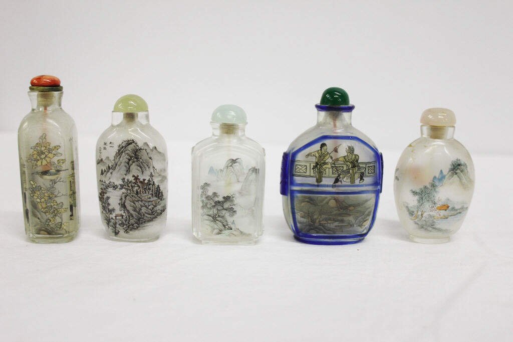 Five Antique Chinese Reverse Painted Snuff Bottles (1 of 7)