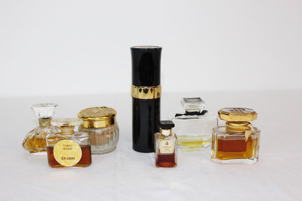 Six Vintage Lanvin and Jean Patou Perfume Bottles (1 of 5)