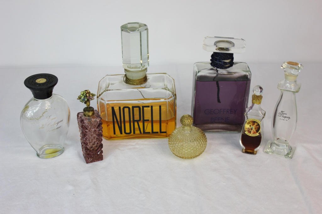 4 Display Perfume Bottles and 3 Perfume Bottles (1 of 2)