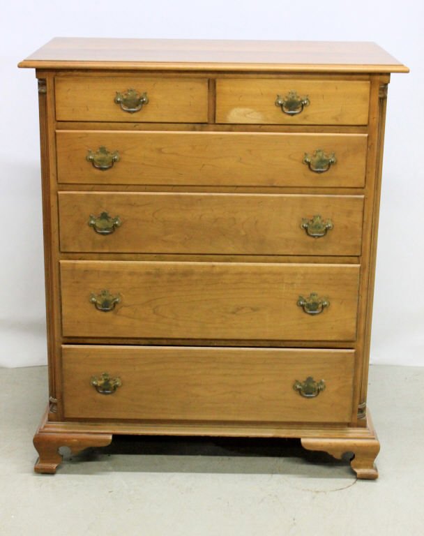 Stickley 'Madison Square' 6-Drawer Dresser: Height: 44 inches. Width: 38 inches. Depth: 21 inches.