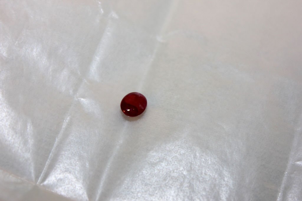 One Ruby: Round cut .15 dwt Approx 1.ct