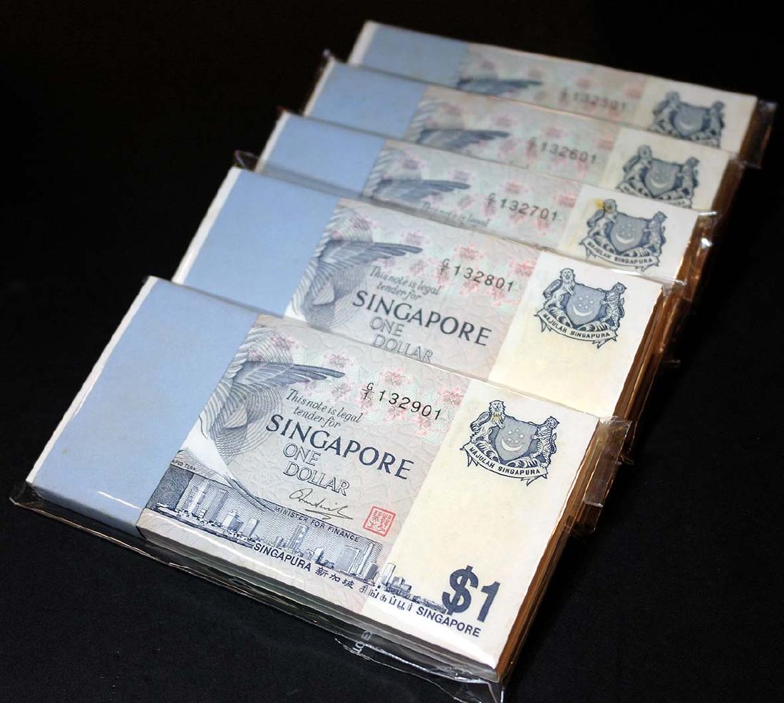 SINGAPORE Bird Series: $1 5 packs of 100pcs (1 of 1)
