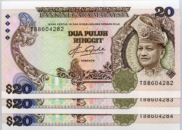MALAYSIA. 5th Series: RM20 consecutive s/n. TB8604282-8: MALAYSIA. 5th Series: RM20 consecutive s/n. TB8604282-84 (KNB27b) Original UNC (3pcs)