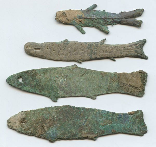 CHINA. ANCIENT Shang: Rare assembly of 4 different type: CHINA / 中国 ANCIENT Shang: Rare assembly of 4 different type of fish coin (鱼币) Various design. VF (4pcs)