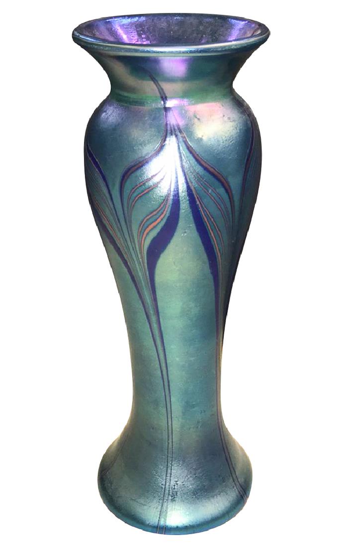 Lundberg Studios California Blue Iridescent: vase, 10 inches tall, perfect condition, from the Gary Elam collection