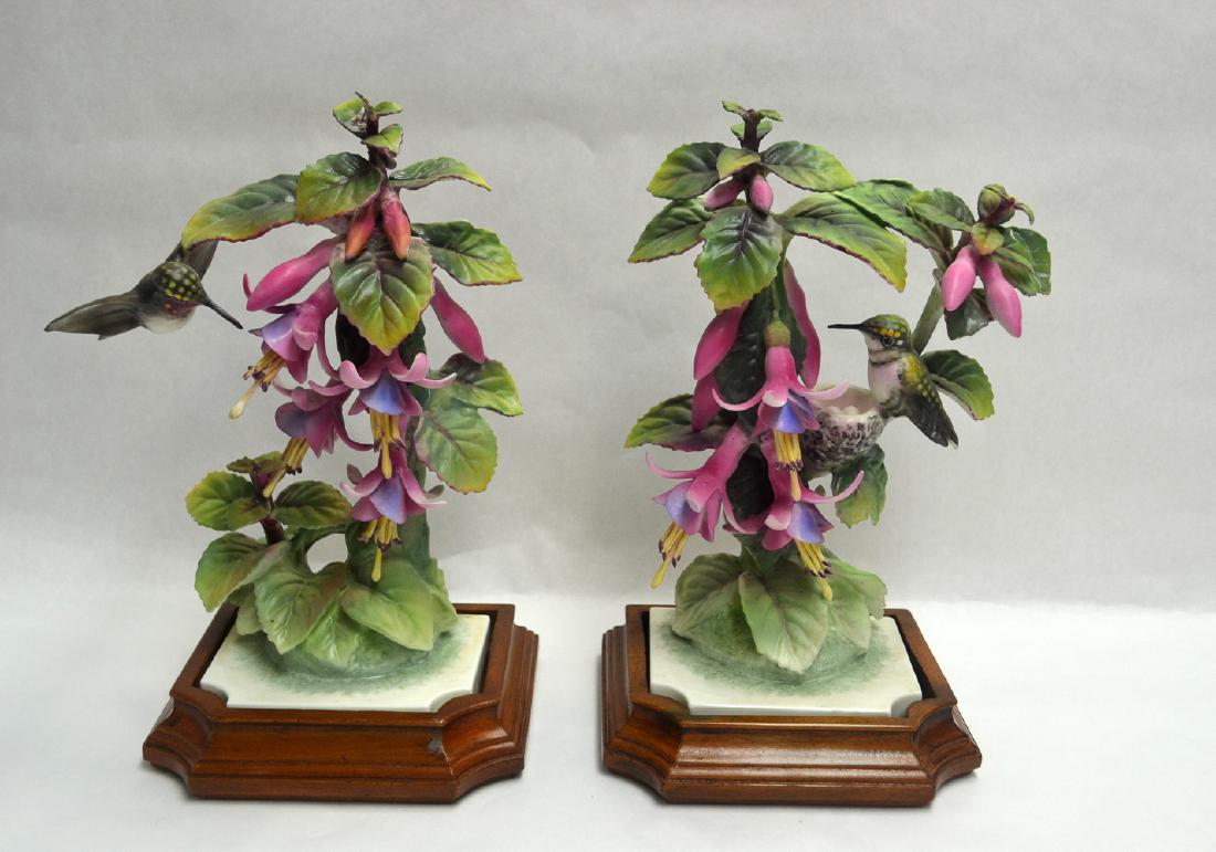 Royal Worcester "Ruby-Throated Humming Birds": RW by Dorothy Doughty, Ruby-Throated Humming Birds and Fuchsia, 1 pair. 1950. Porcelain decorated, Fine Bone China. Made in England. Edition: 500 pair. Hallmarked: Authentic Markings on the bottom of 