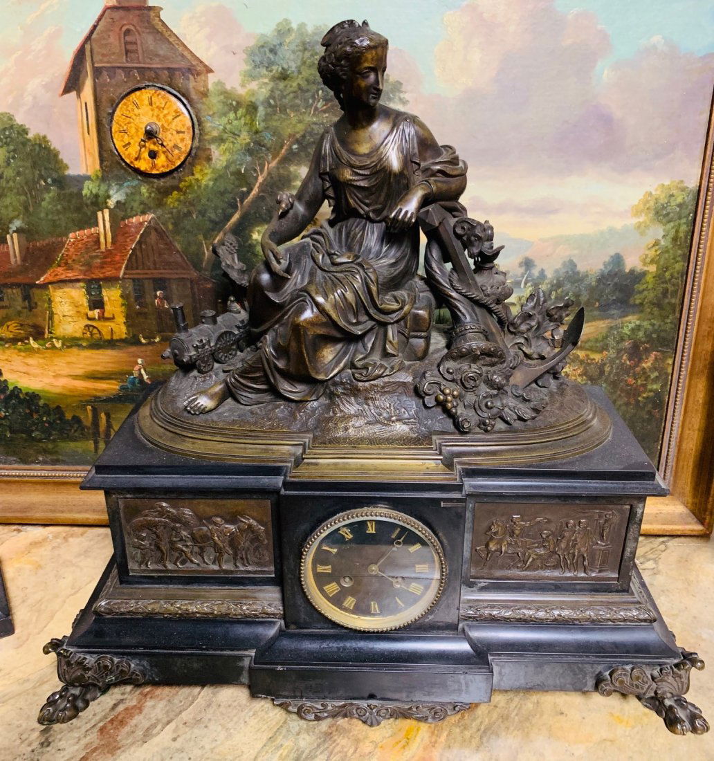 Antique Classical Bronze Mantel Clock. (1 of 2)