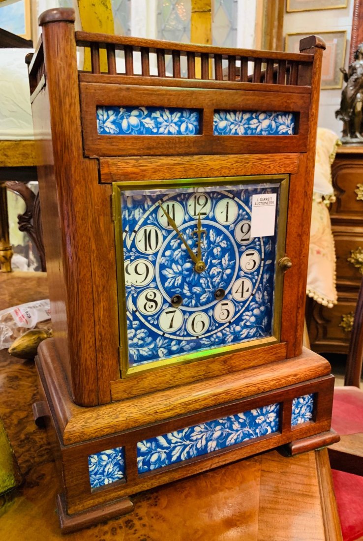 American Mahogany Mantle Clock. (1 of 3)