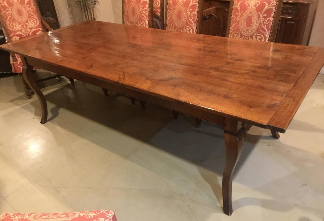 Country French Farmhouse Table. (1 of 1)
