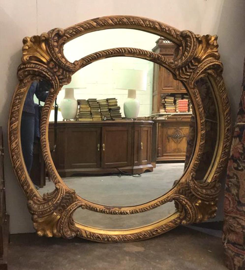 Italian Giltwood Circular Mirror. (1 of 5)