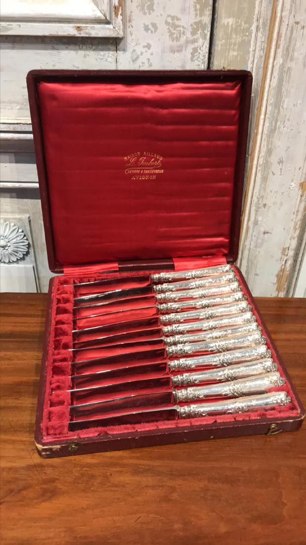 Set Of 12 Antique French Steak Knives (1 of 4)