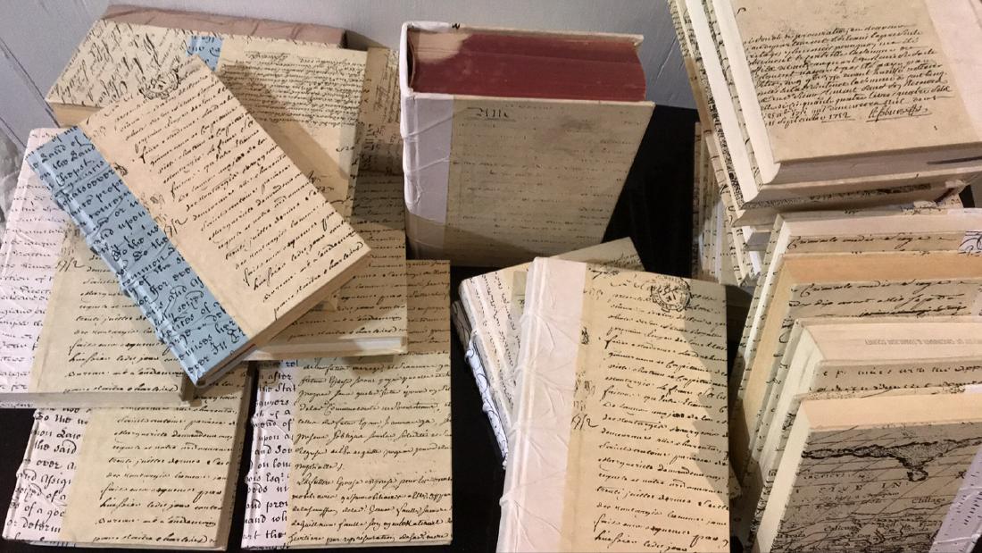 Lot Of 25 Decorative Books (1 of 4)