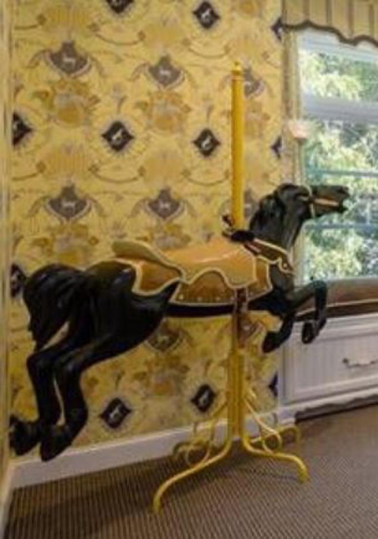 Vintage Carousel Horse. (1 of 7)