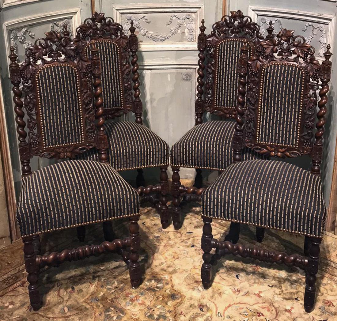 4 Italian Renaissance Hall Chairs. (1 of 5)