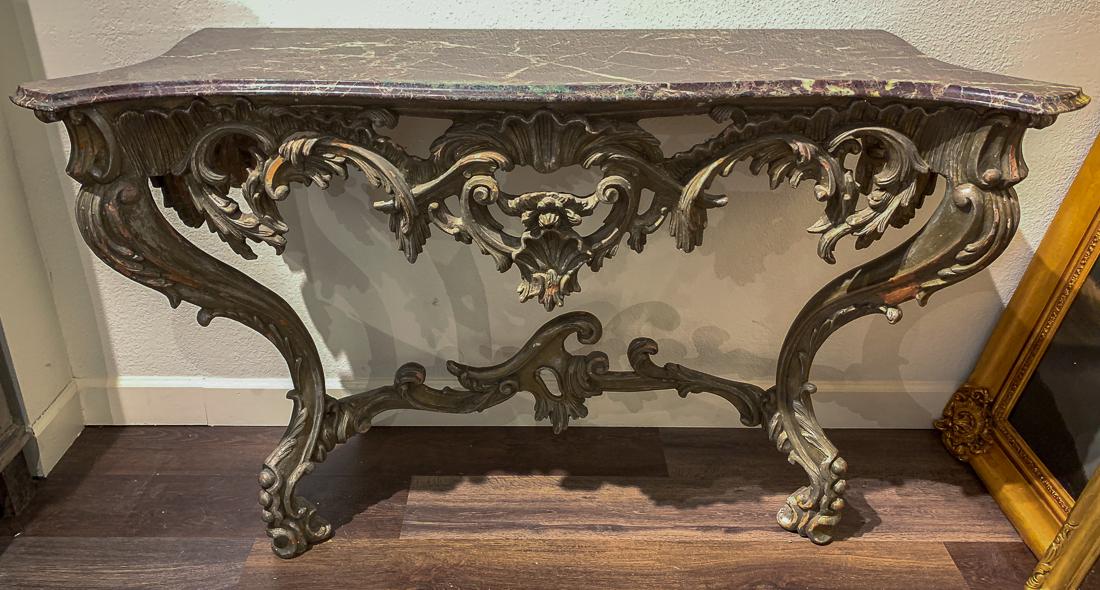Italian Carved Wood Console Table. (1 of 4)