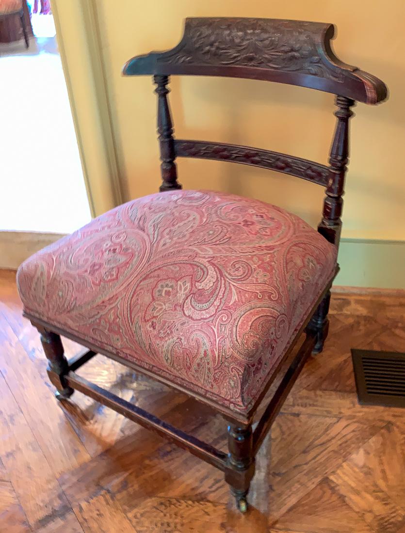 Continental Mahogany Slipper Chair. (1 of 3)