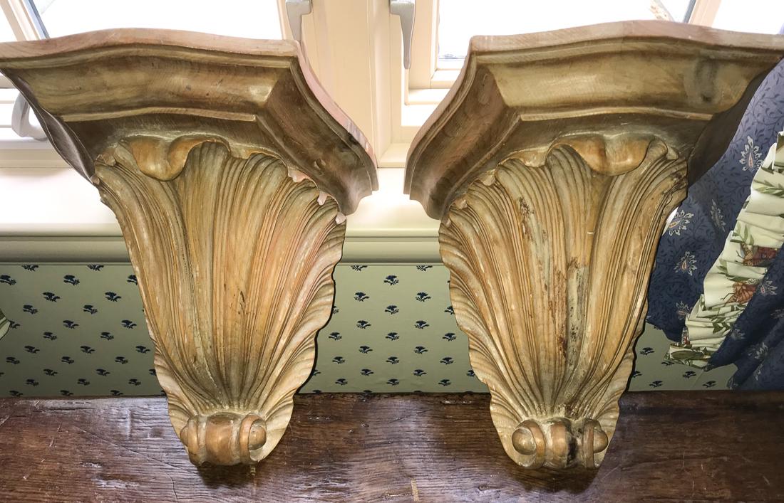 Vintage Carved Wall Brackets.: 11 x 11.