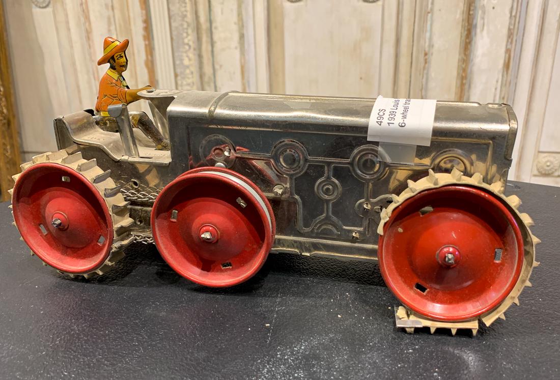 Rare Louis Marx metal tractor: 12 long