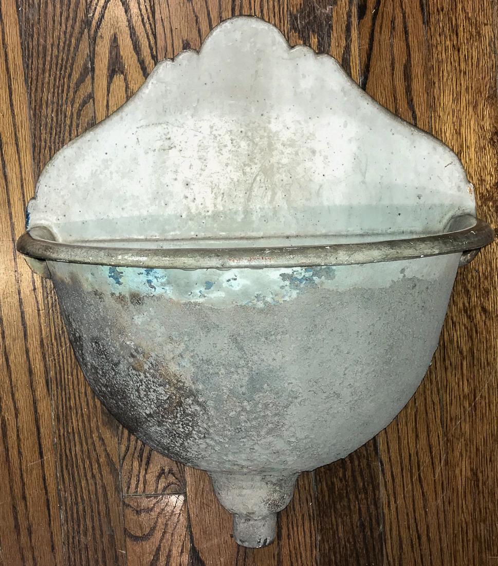 French iron & enamel lavabo sink: 16x16