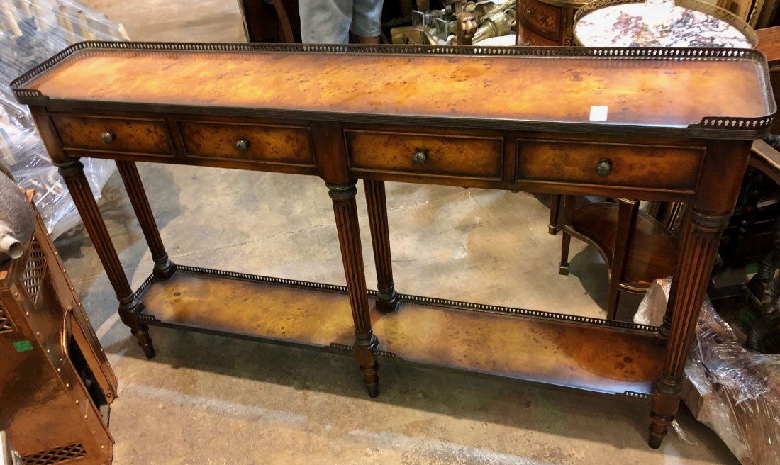 Narrow French Console Table. (1 of 3)